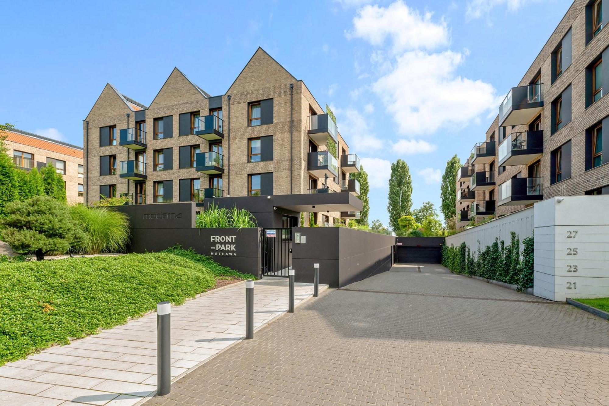 Front Park Apartments With Parking By Lion Apartments Gdańsk Exteriör bild